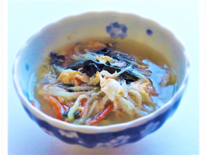 野菜たっぷり中華風スープ