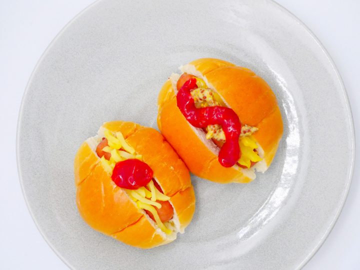 和風ホットドッグ 〜たくあんのシャキシャキ食感がアクセント〜